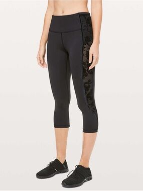 Lululemon Wunder Under Crop High-Rise *Flocked 21"